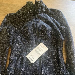 New with tag Lululemon define jacket size 6